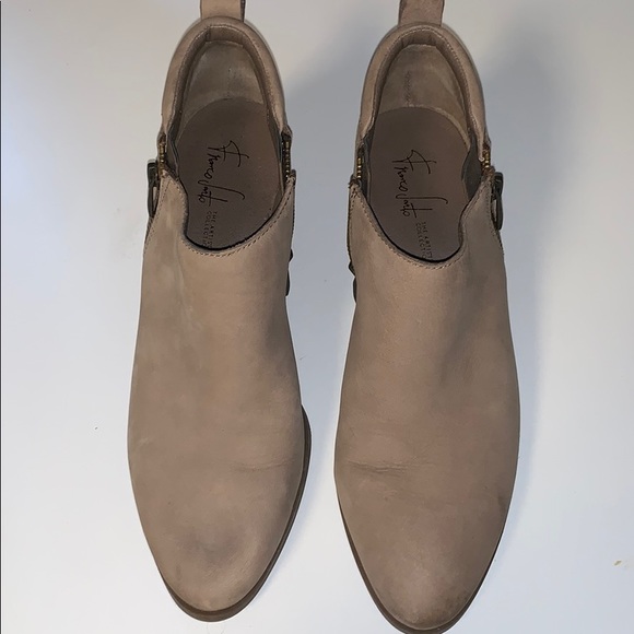 Hardly worn tan booties - Picture 1 of 4